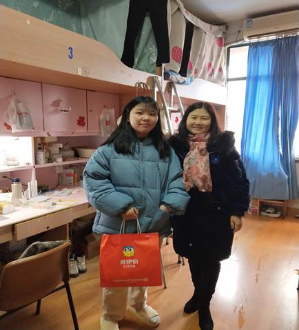 215516e5743f1257aa428355f86e993